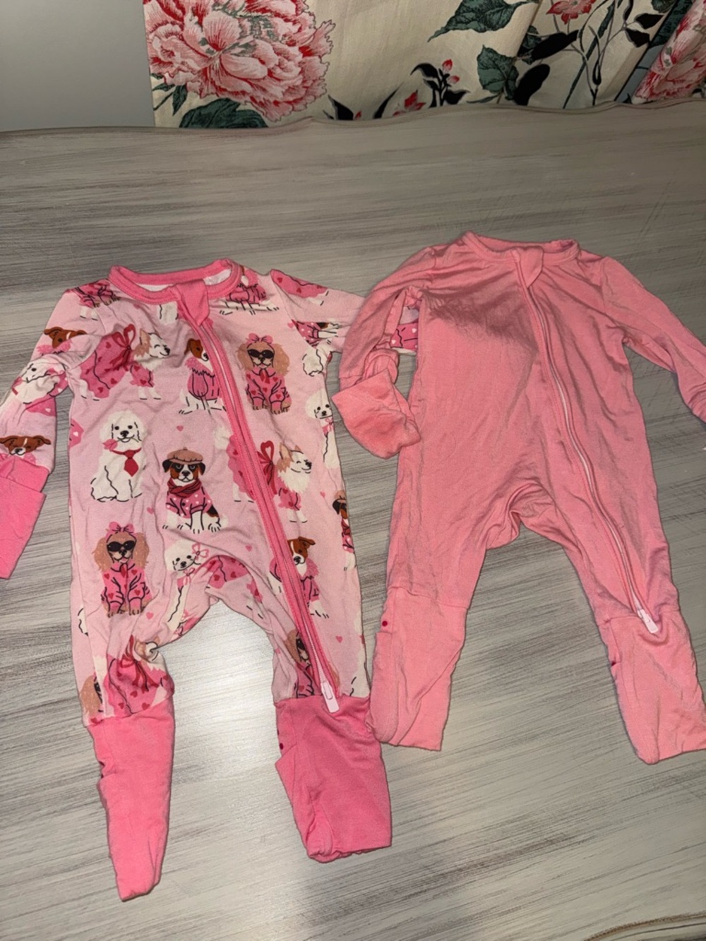 PatPat Pink Girls' Footed One-Piece Pajamas - Set of 2 Pink and Dog Print